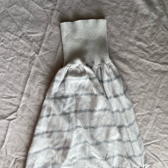 Free W/ purchase Nevada white with grey horizontal pin stripe - Picture 4 of 9